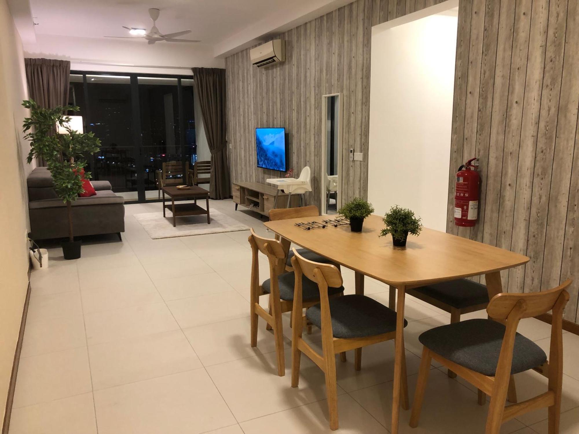 The Landmark Seaview Netflix By Blue Sky Holidays George Town Exterior foto